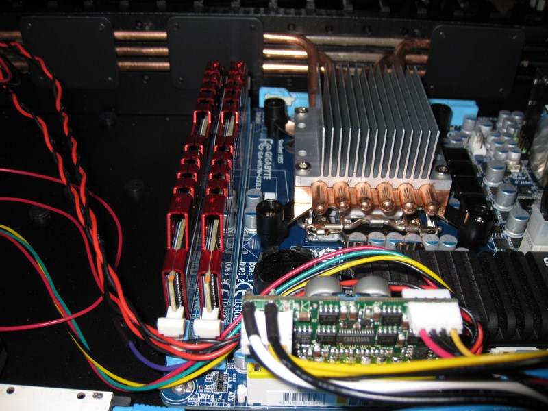 HDPLEX fanless H3.S computer case with PicoPSU 160XT