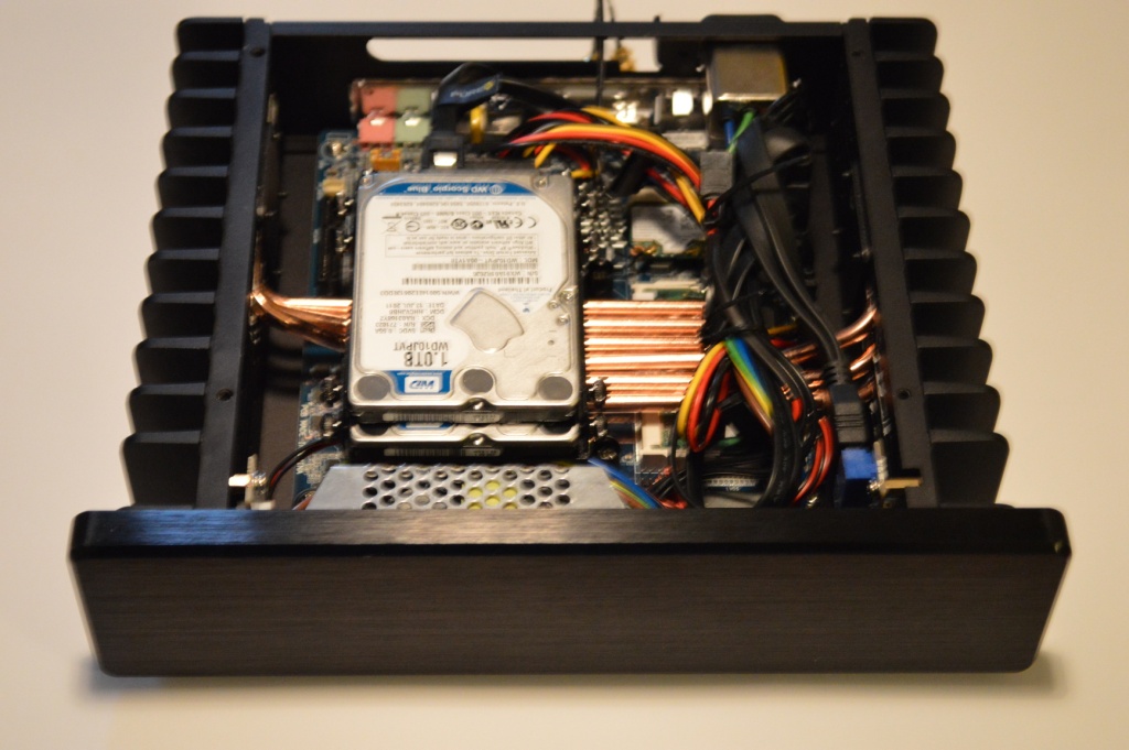 HDPLEX H1.S fanless ITX case with Gigabyte GA-Q87TN and Intel 4130T